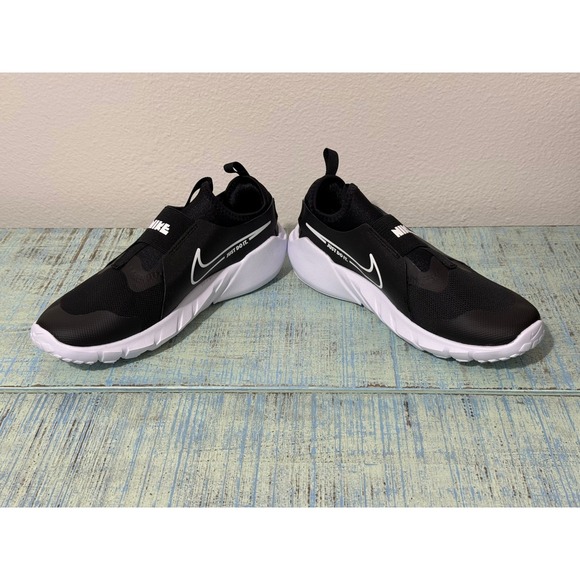 Nike Flex Runner 2 GS Kids Sneakers Size 7Y Women's 8.5 Black White Unisex New - Picture 3 of 8